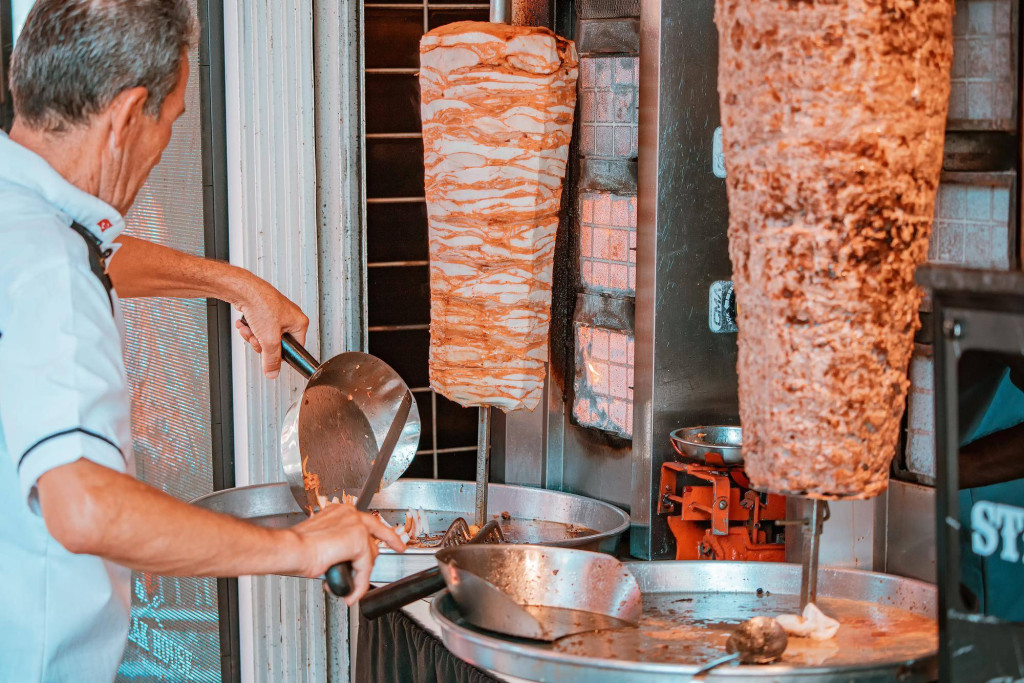 Jak otworzyć kebab i zacząć własny biznes gastronomiczny